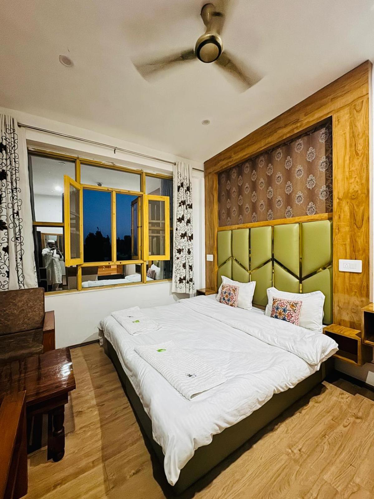 Gulmarg Gs Residency Hotel Dış mekan fotoğraf