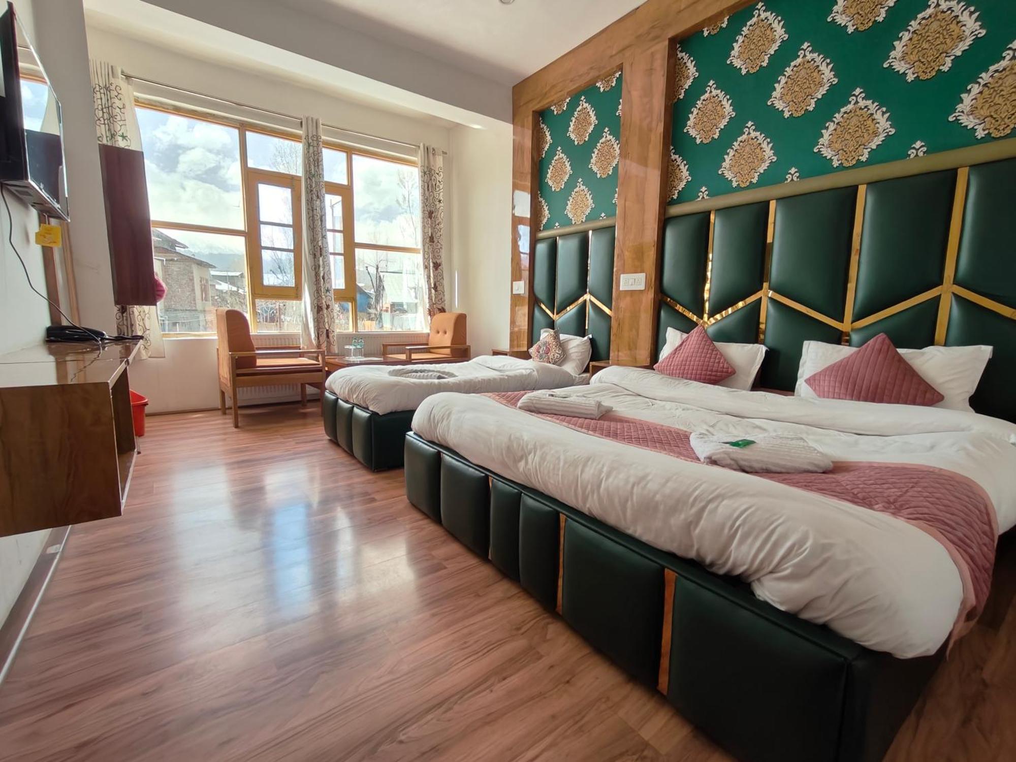 Gulmarg Gs Residency Hotel Oda fotoğraf